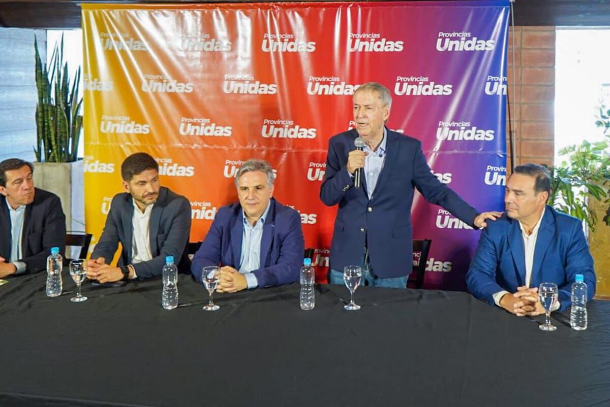 Opositores. Juan Schiaretti y distintos gobernadores integran la alianza Provincias Unidas, ahora el principal rival de los libertarios en Córdoba. (La Voz / Archivo) 