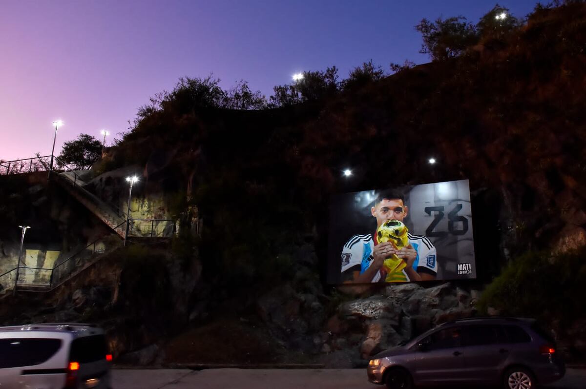 Los murales de Nahuel Molina en Embalse (Gentileza Municipalidad de Embalse)