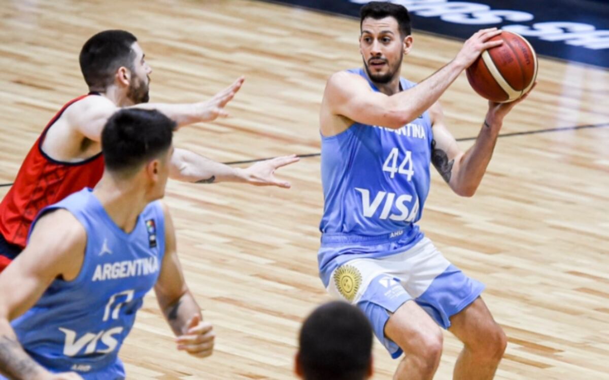 Martín Cuello, otra de las piezas que tendrá Argentina en los duelos ante República Dominicana y Bahamas por eliminatorias. (Prensa CABB)