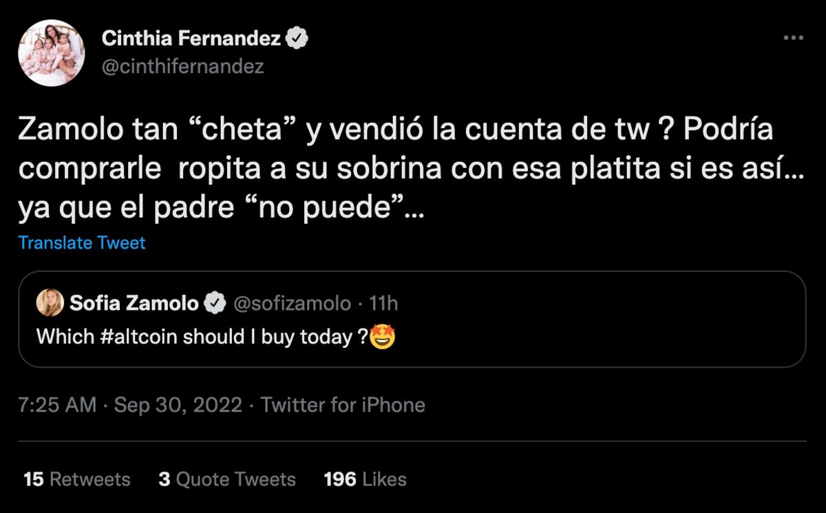 El tuit de Cinthia Fernández criticando a Sofía Zámolo por haber vendido su cuenta de Twitter.
