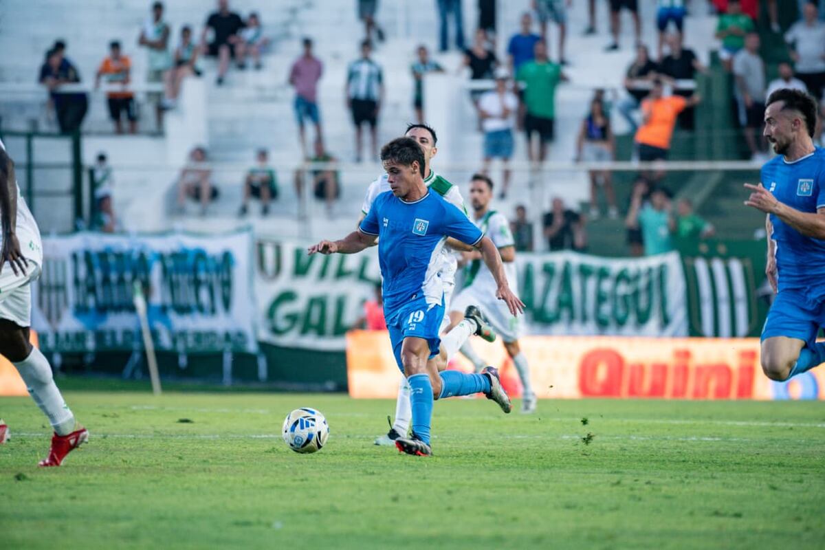 Banfield vs. Estudiantes de Río Cuarto, este martes en Buenos Aires. (Prensa Estudiantes)
