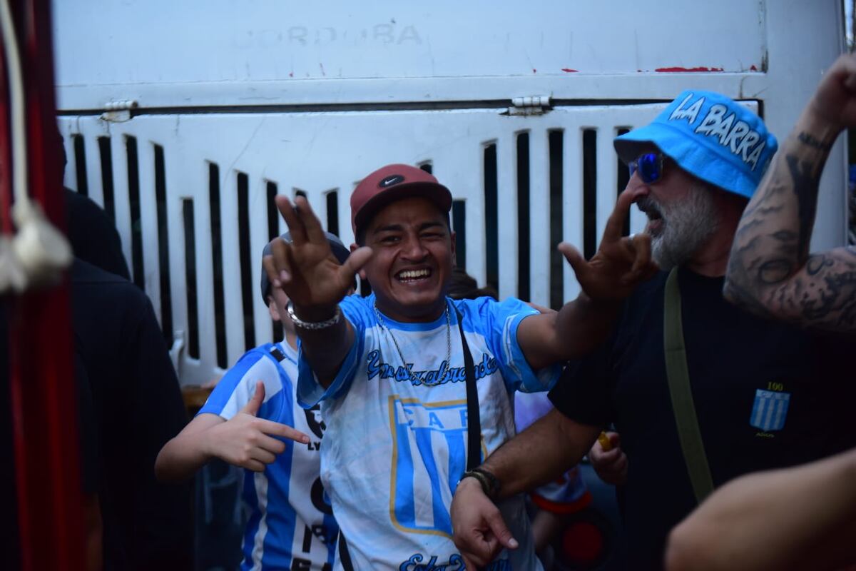 Belgrano y Racing se enfrentaron por las semifinales de la Copa Córdoba en el estadio Gigante de Alberdi. (Javier Ferreryra / La Voz)