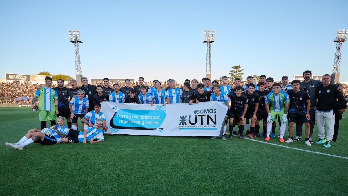 El partido entre la selección argentina de streamers y la UTN que se jugó en La Boutique. (Prensa Talleres)