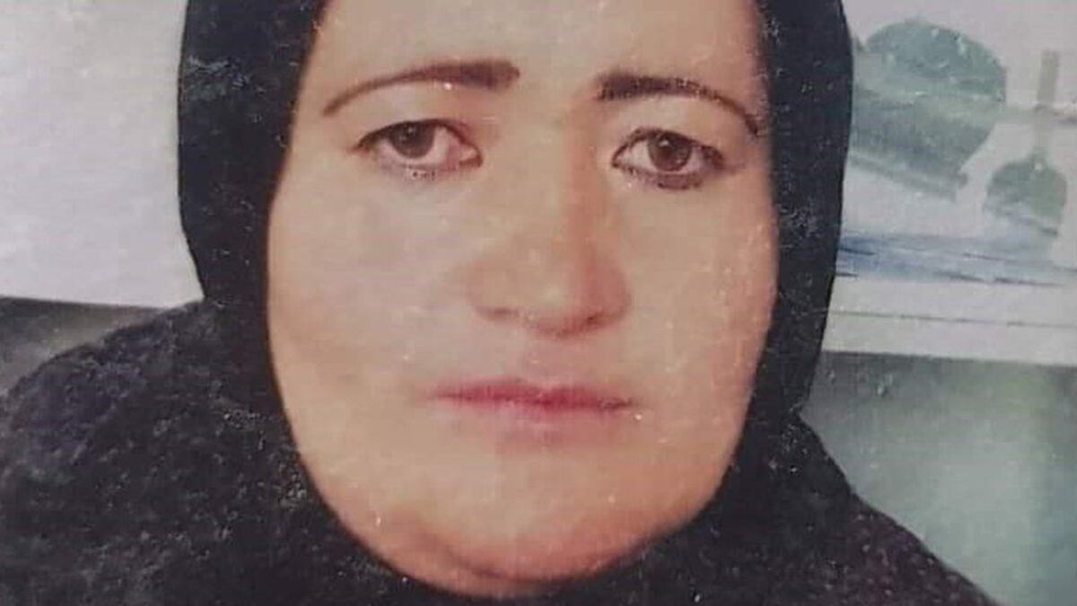 Banu Negar, la expolicía embarazada, que los talibanes habrían asesinado. (Familia de Negar / BBC)