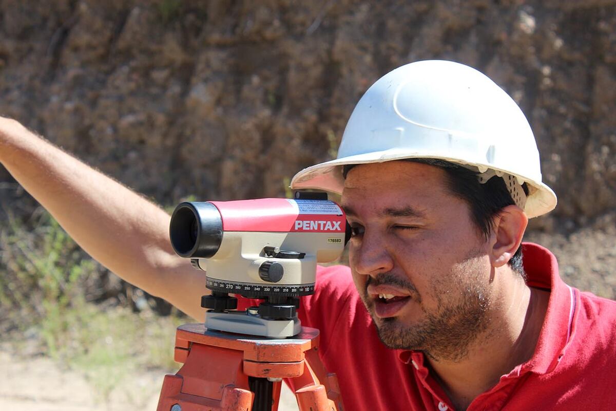 Ingeniero civil Hugo Bazán, MP 4507, director del Instituto de Agrimensura del CIC.