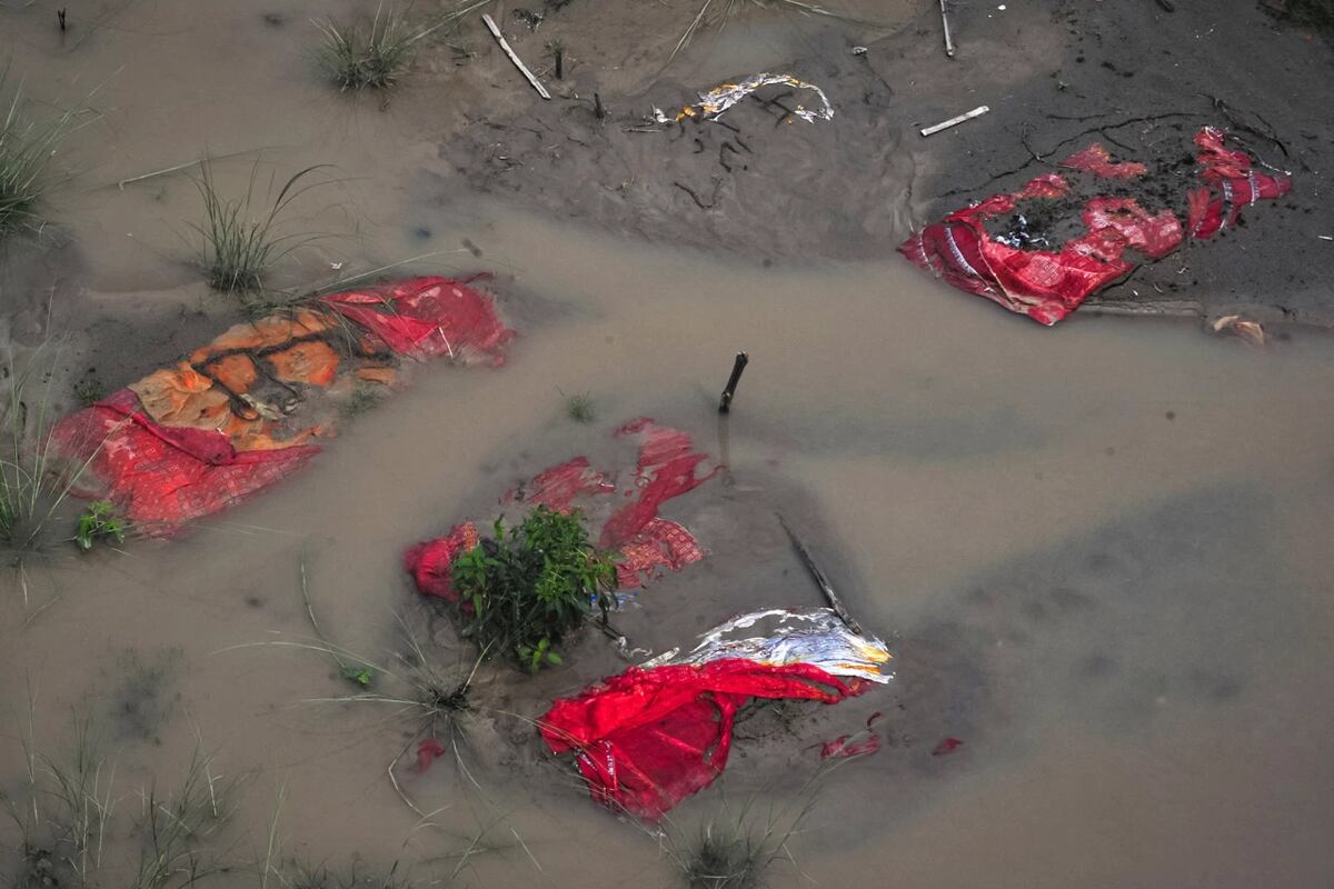 Se teme que el avance de las aguas continúe arrasando con las tumbas. (Getty Images)