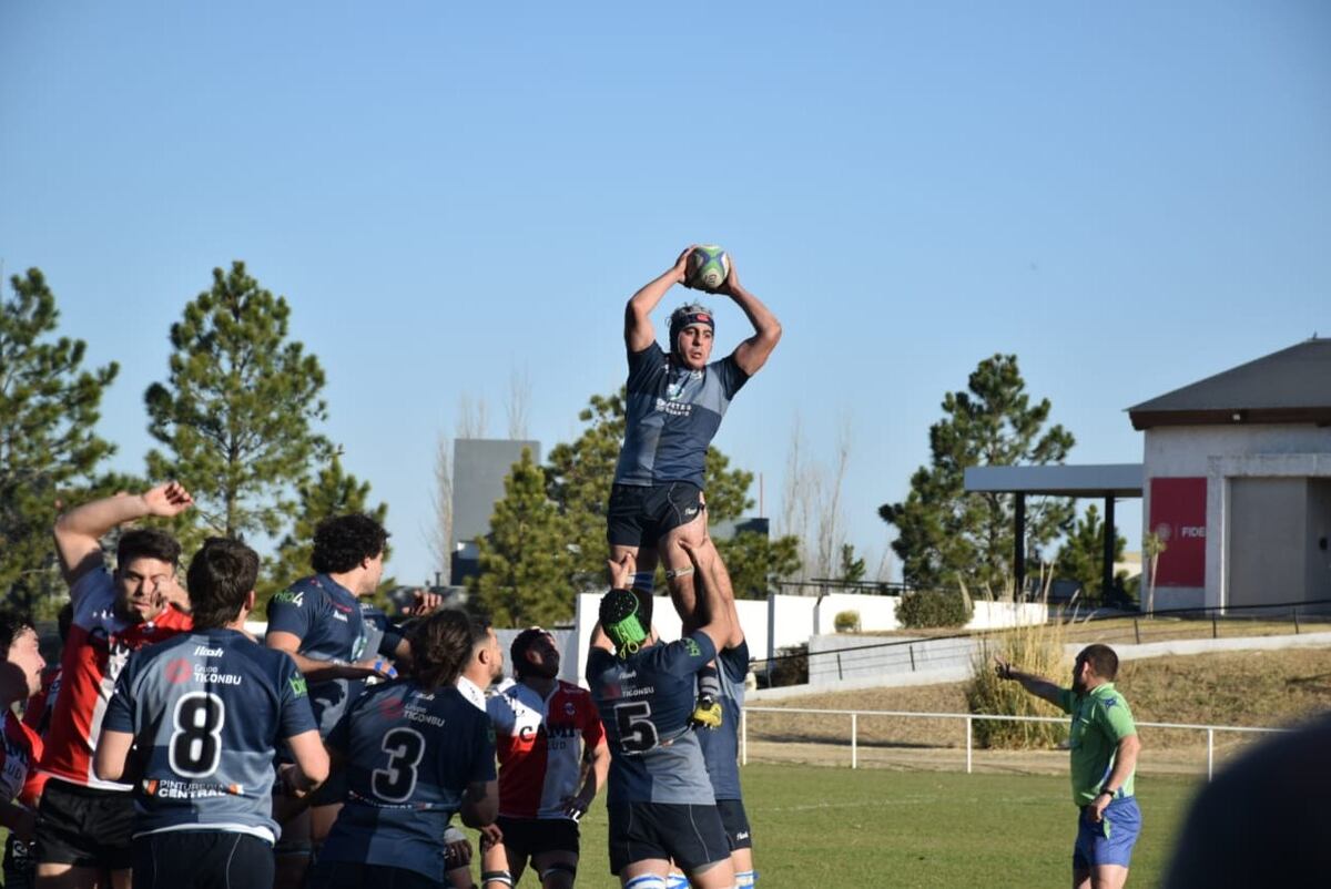 Urú Curé, último campeón del Torneo Oficial y un debut auspicioso ante la "U". (Prensa Urú Curé)