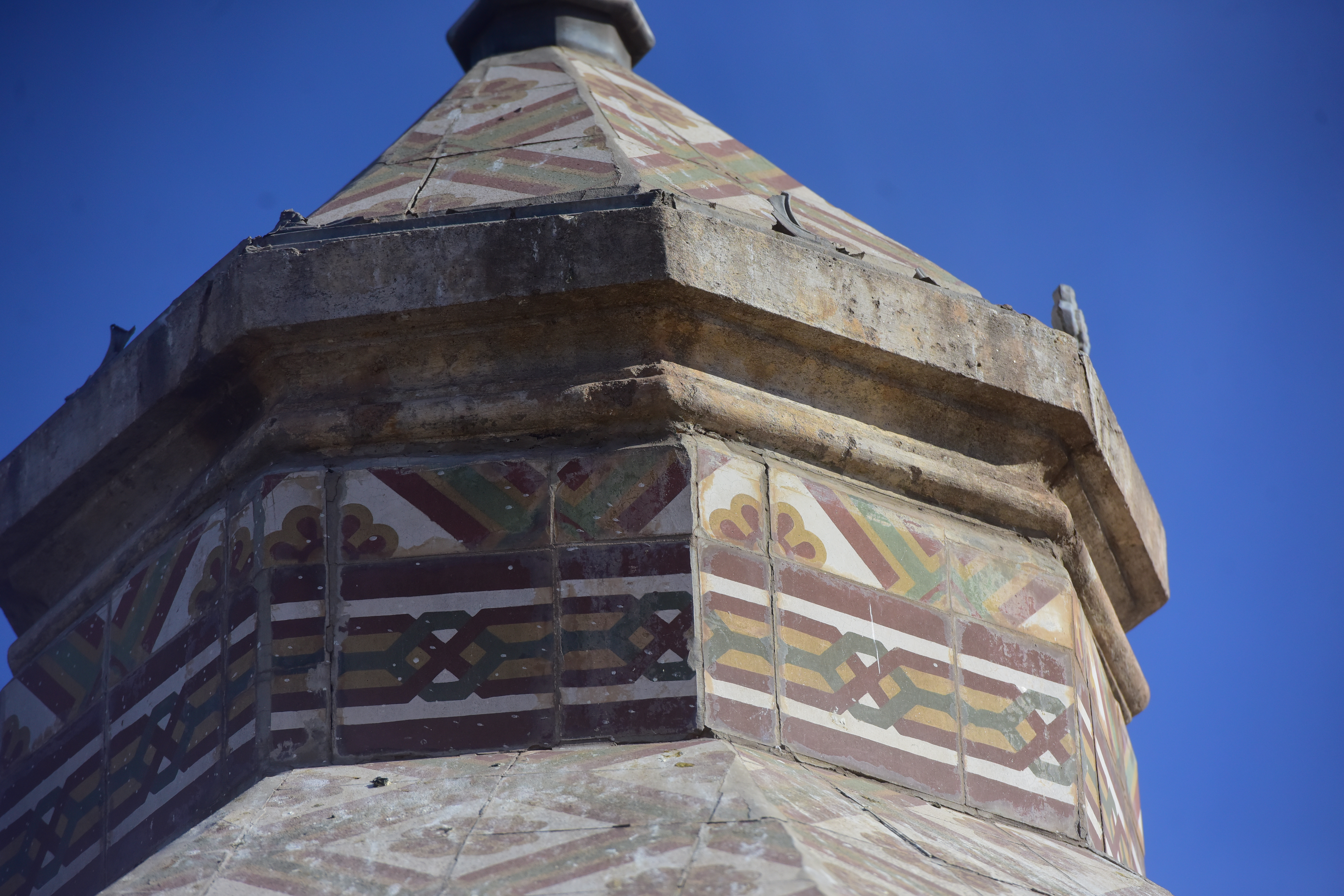 El Castillo de La Agustina, el predio de Instituto y su fascinante arquitectura. (José Gabriel Hernández / La Voz)