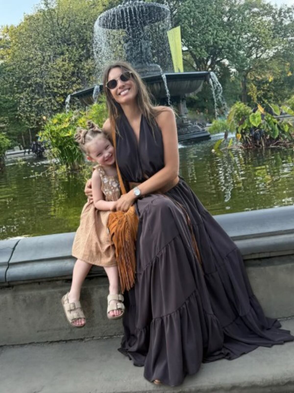 Pampita y Ana García Moritán eligieron un look combinado para disfrutar de la noche caribeña.