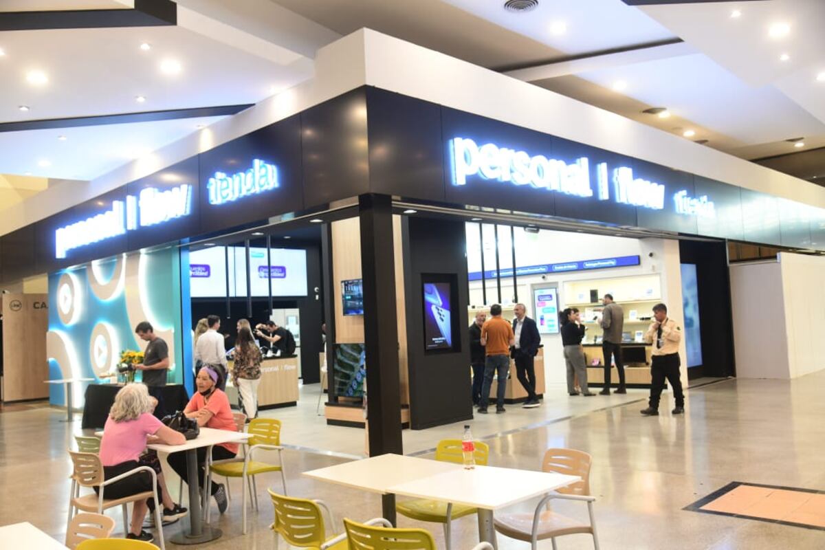 La Tienda Personal Flow, en Dino Mall, es la más grande de la cadena en todo el país. (Javier Ferreyra/La Voz)