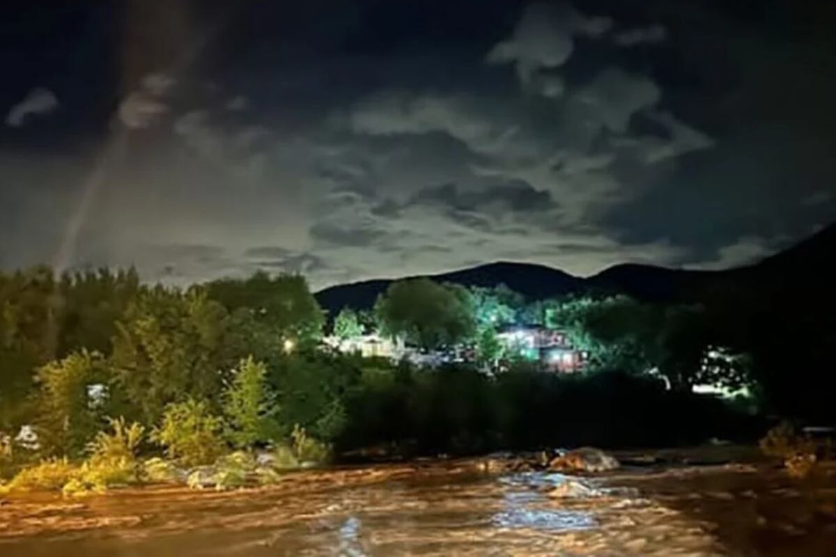 El río San Antonio, este sábado. (El Diario de Carlos Paz)