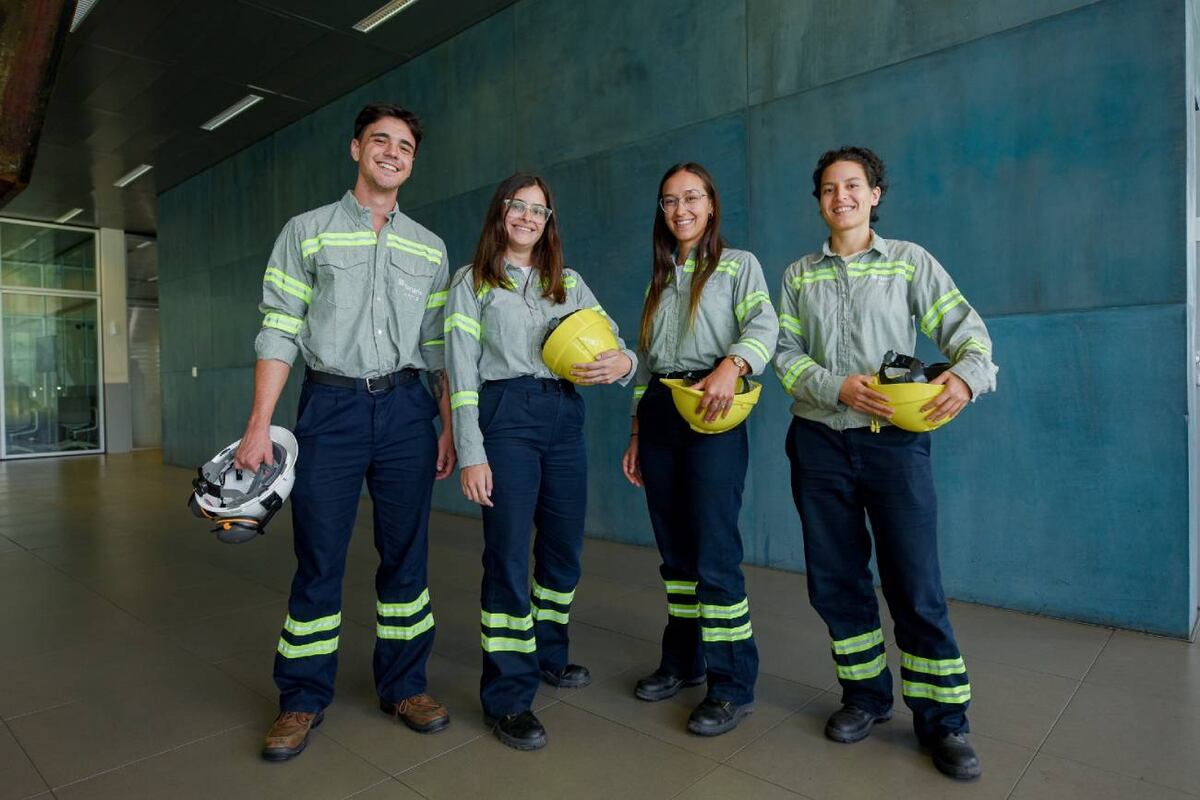 La compañía abre la convocatoria a sus Prácticas Educativas de Verano 2026, un programa que ofrecerá a más de 200 estudiantes universitarios la oportunidad de trabajar en proyectos reales dentro de sus áreas de energía, acero, petróleo y construcción. (Techint)