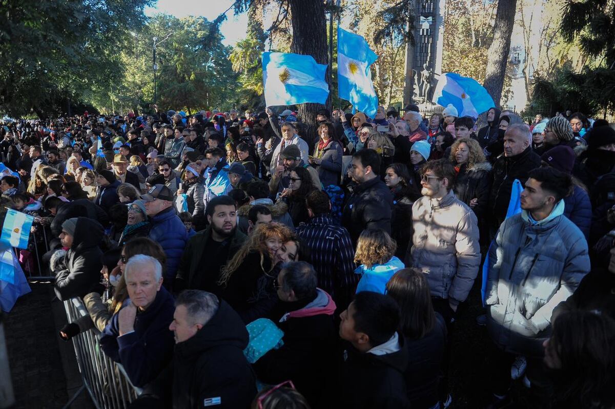 Desfile del 9 de Julio encabezado por el presidente Javier Milei. (Federico López Claro)