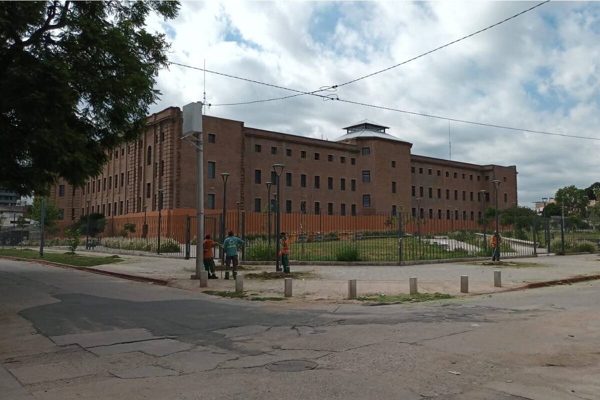 El hecho sucedió a media cuadra del Paseo Güemes (exEncausados). (La Voz)
