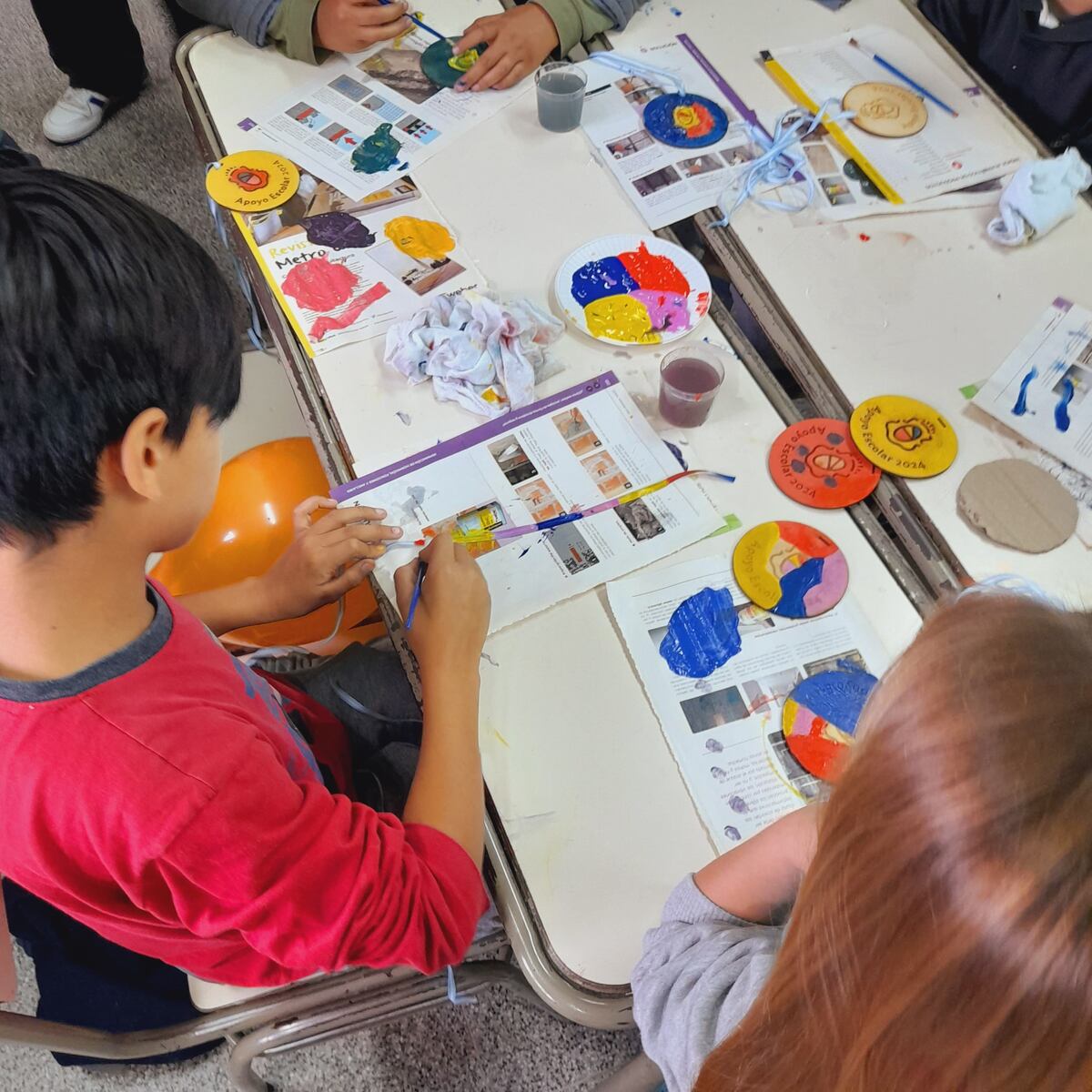 Escuelas abiertas los sabados para que haya co0medor ese día y a la vez actividades recreativas y de apoyo escolar. (Municipalidfad)