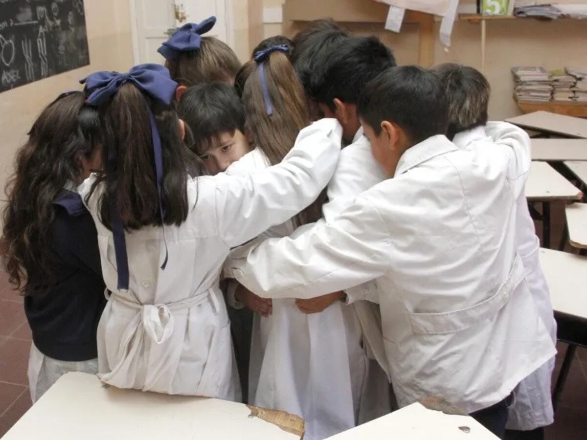 Ramiro será operado del corazón y la escuela le organizó una jura especial de la bandera. (El Diario de Cuyo)