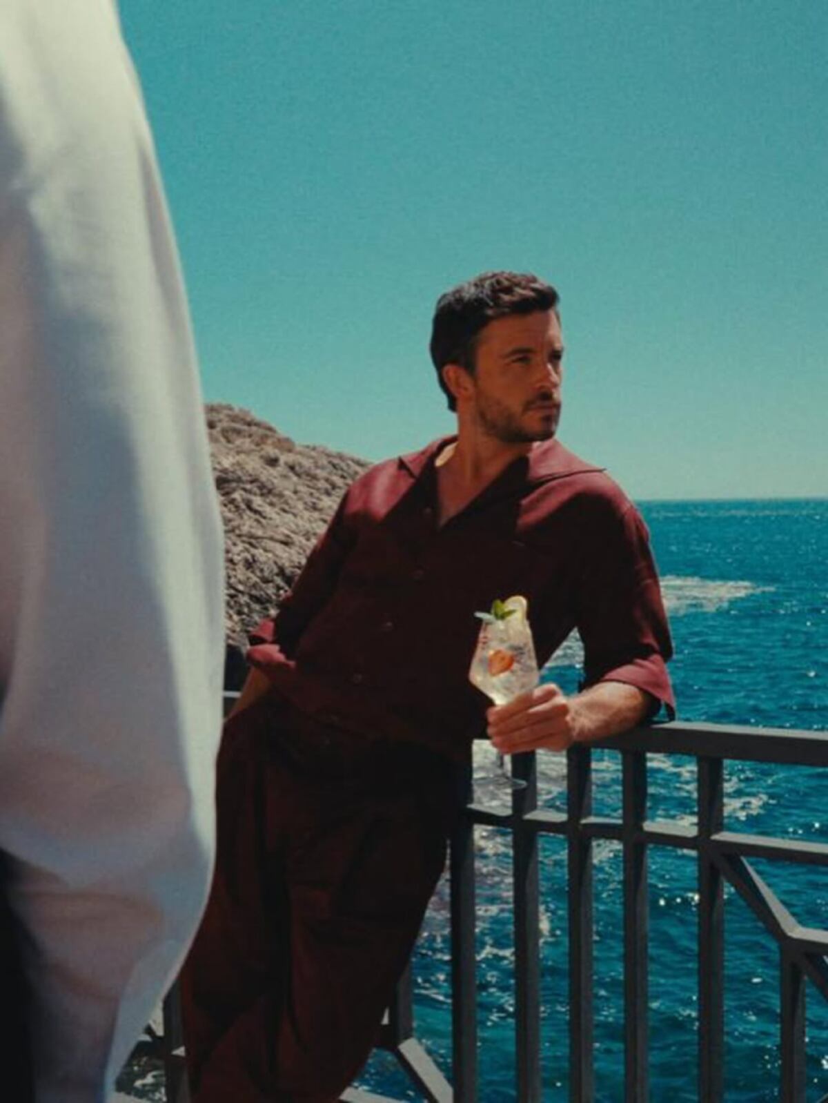 Jonathan Bailey es el hombre más sexy del mundo en este 2025. (Instagram)