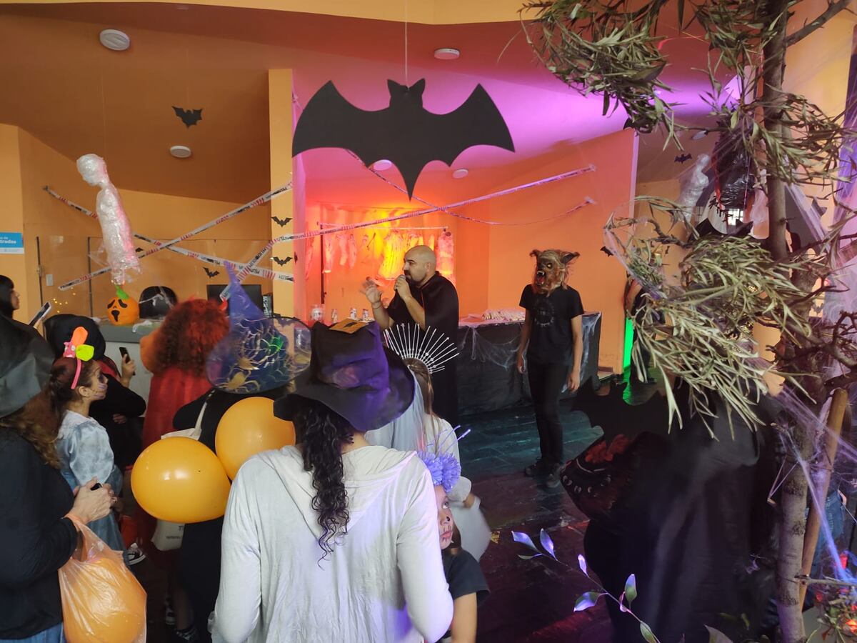 "Halloween San Vicente" se realiza desde 2021 para que los niños conozcan la historia del barrio. (Gentileza)