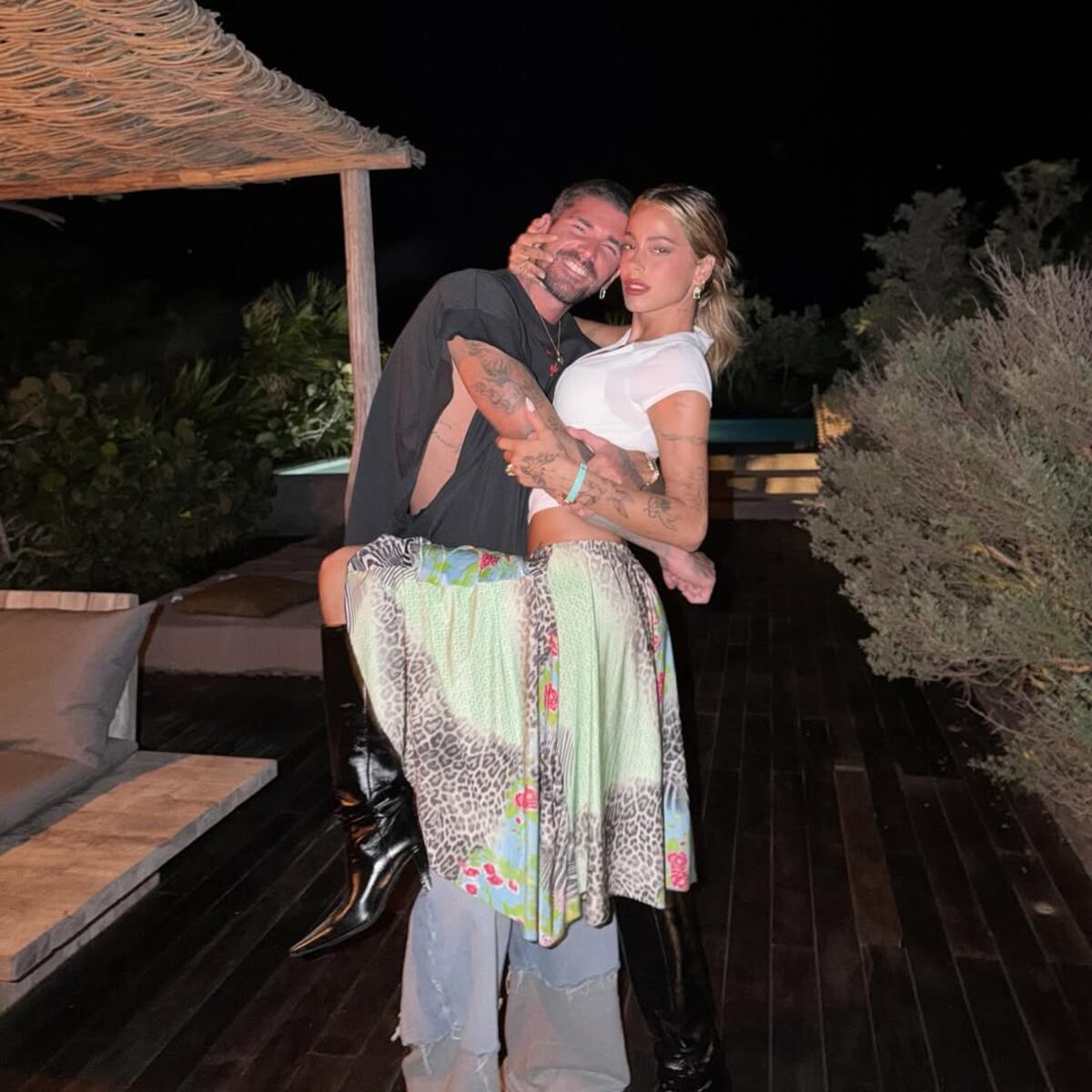 Las románticas vacaciones de Tini Stoessel y Rodrigo De Paul.