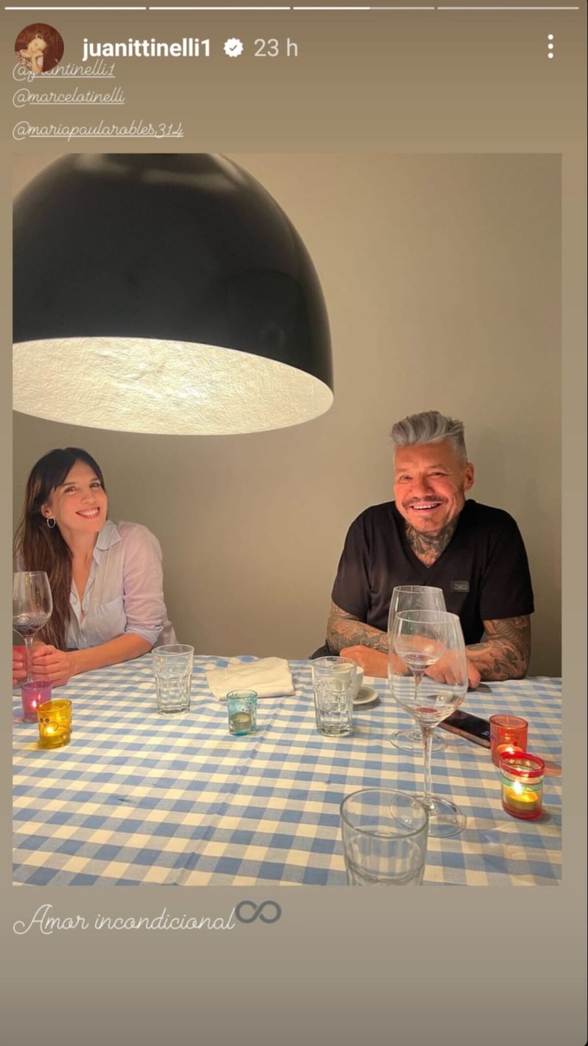 Marcelo Tinelli y Paula Robles, disfrutando del tiempo en familia con sus hijos. (Instagram Juanita Tinelli)