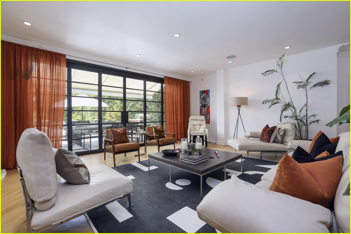 La mansión millonaria de Leonardo DiCaprio. Foto: JustJared.com