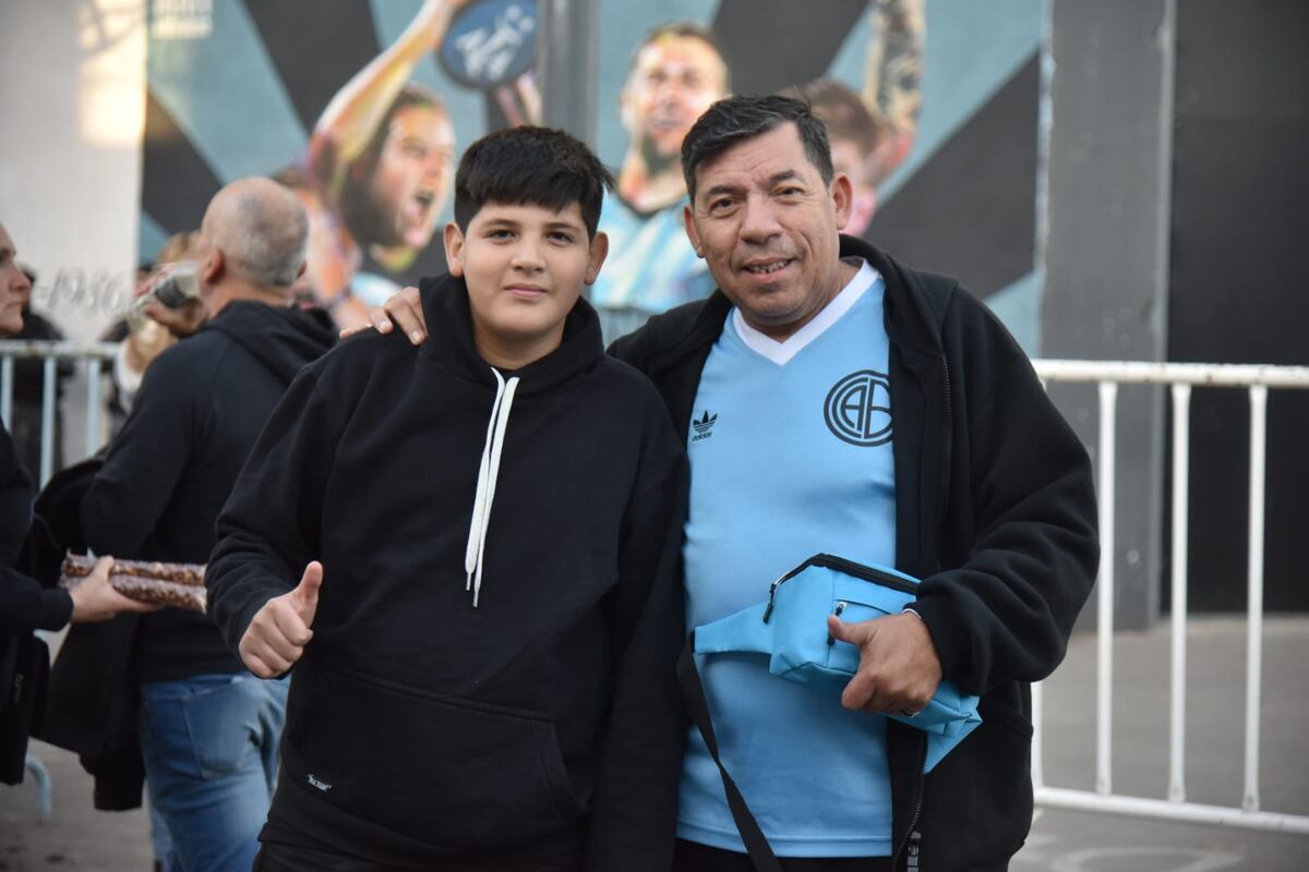 Cara 'e Cancha de Belgrano en la previa del partido con Estudiantes por la Copa de la Liga Profesional 2023. (Facundo Luque)