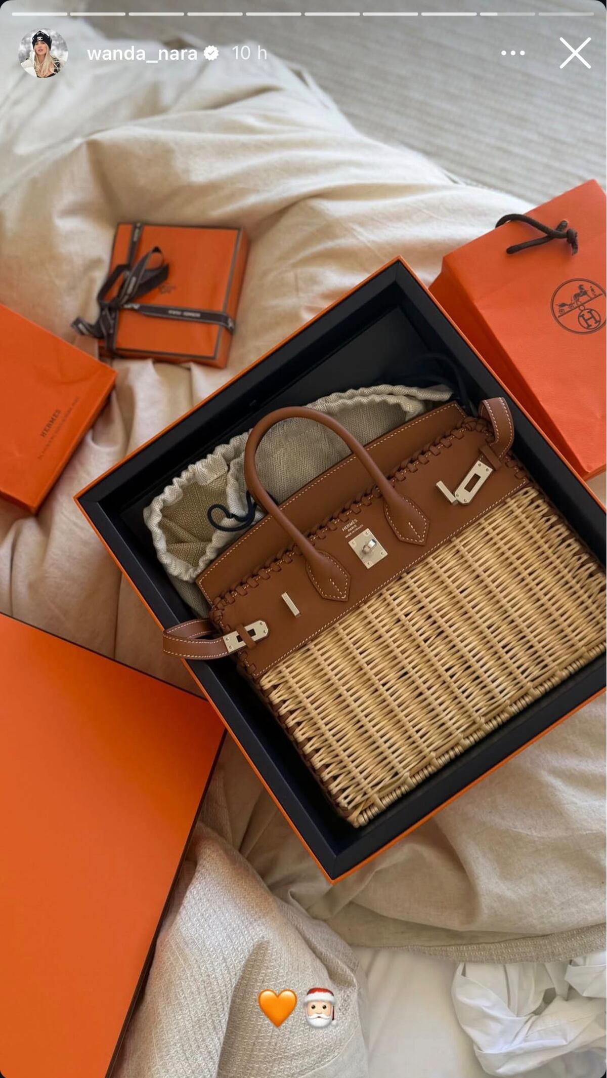La exclusiva cartera que recibió Wanda Nara en Navidad (Captura de pantalla)