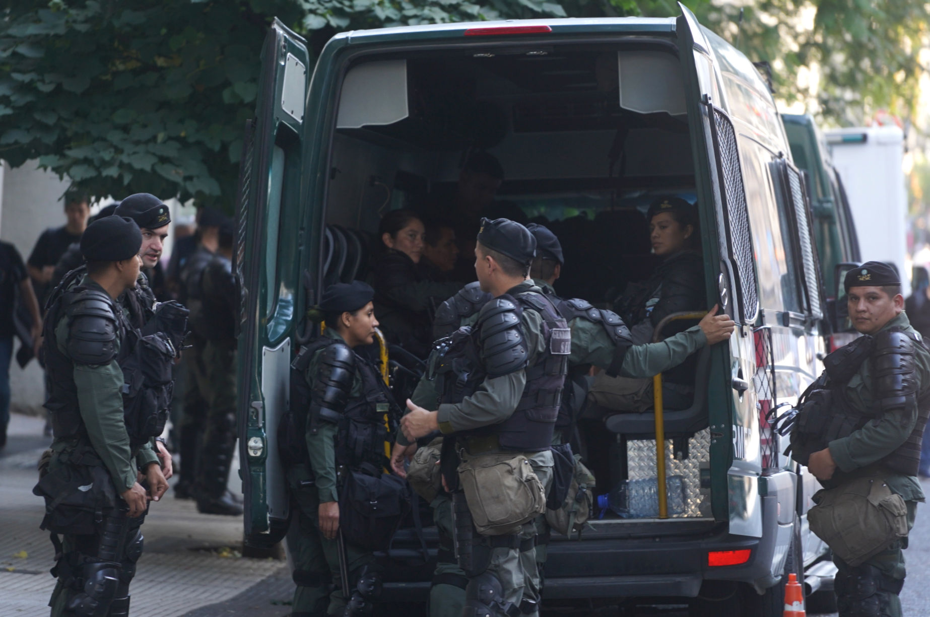 Buenos Aires. Operativo de seguridad a horas de la marcha al Congreso por jubilados. (Gentileza Clarín).