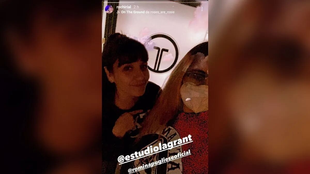 Rocío Rial junto a su profesora de canto (Captura de video).