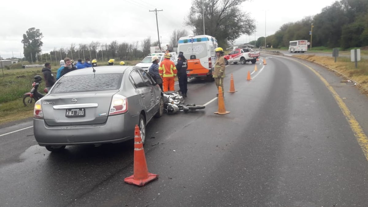 Un siniestro vial ocurrido este lunes en la ruta E-53, jurisdicción de la Municipalidad de Unquillo. (Defensa Civil Unquillo)