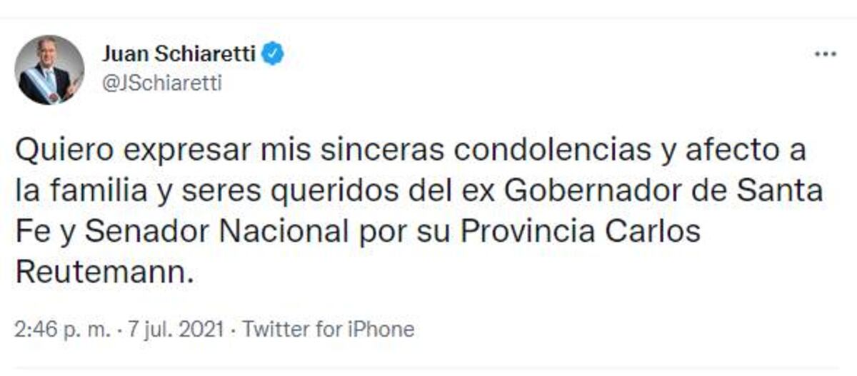 Saludos de despedida a Reutemann.