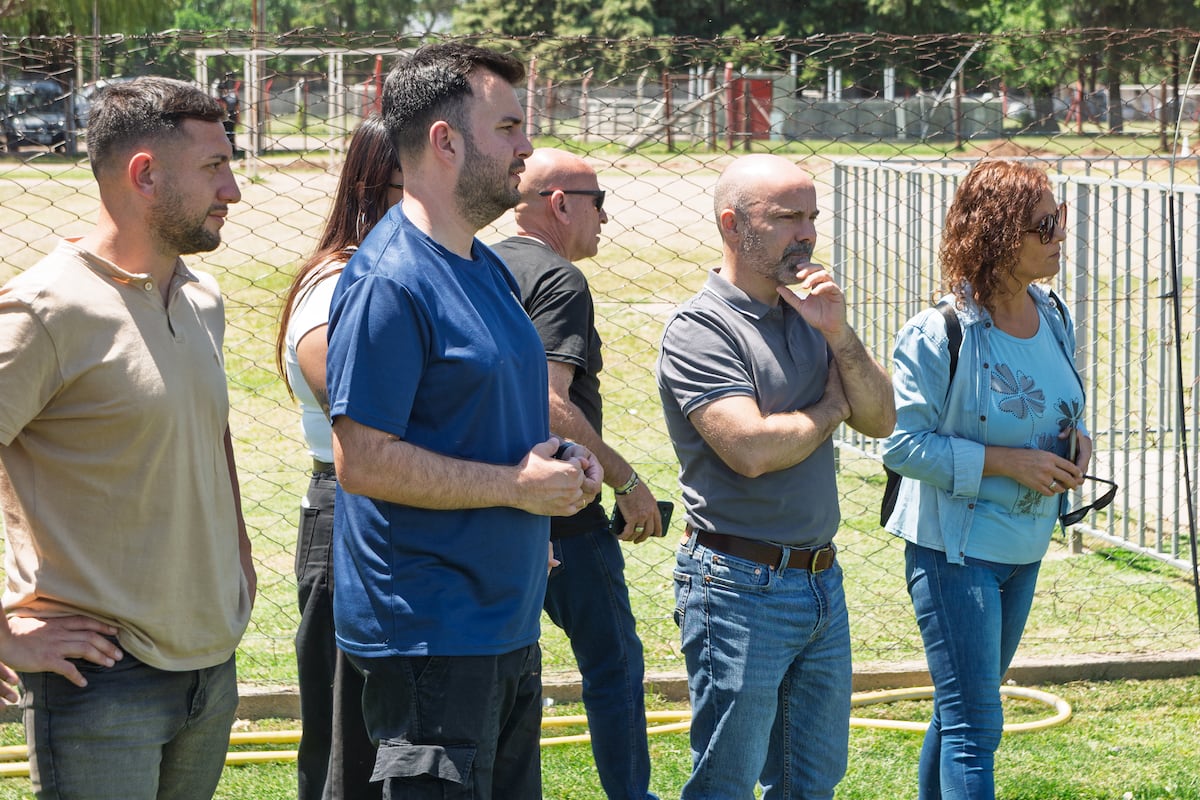 La cancha Osvaldo Ardiles de la ciudad Deportiva de Instituto fue escenario de una propuesta que promueve el pensamiento crítico desde el deporte, con apoyo de la Dirección General de Juventud. (Prensa Instituto)