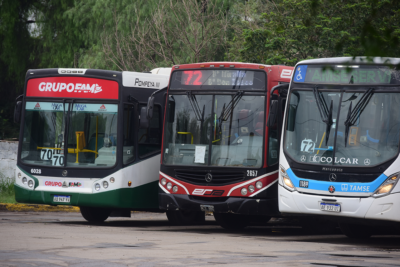 Transporte urbano en crisis. (José Gabriel Hernández / La Voz)