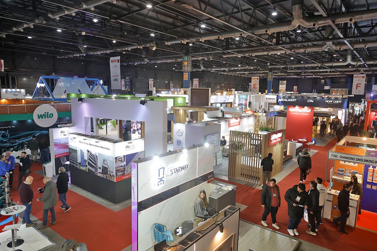 Batev 2025 se consolidó como escenario para anticipar las transformaciones del sector, con un equilibrio entre sustentabilidad, diseño y tecnología, e invitó a recorrer y conocer de cerca los desarrollos que impulsan la construcción y el hábitat del futuro.