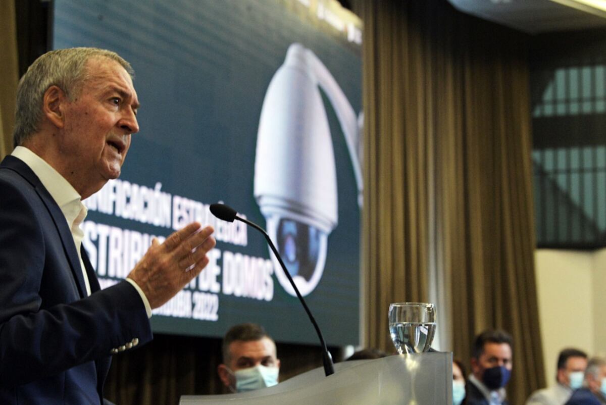 El gobernador Juan Schiaretti presentó la inversión en domos de videovigilancia. (Gobierno de Córdoba)