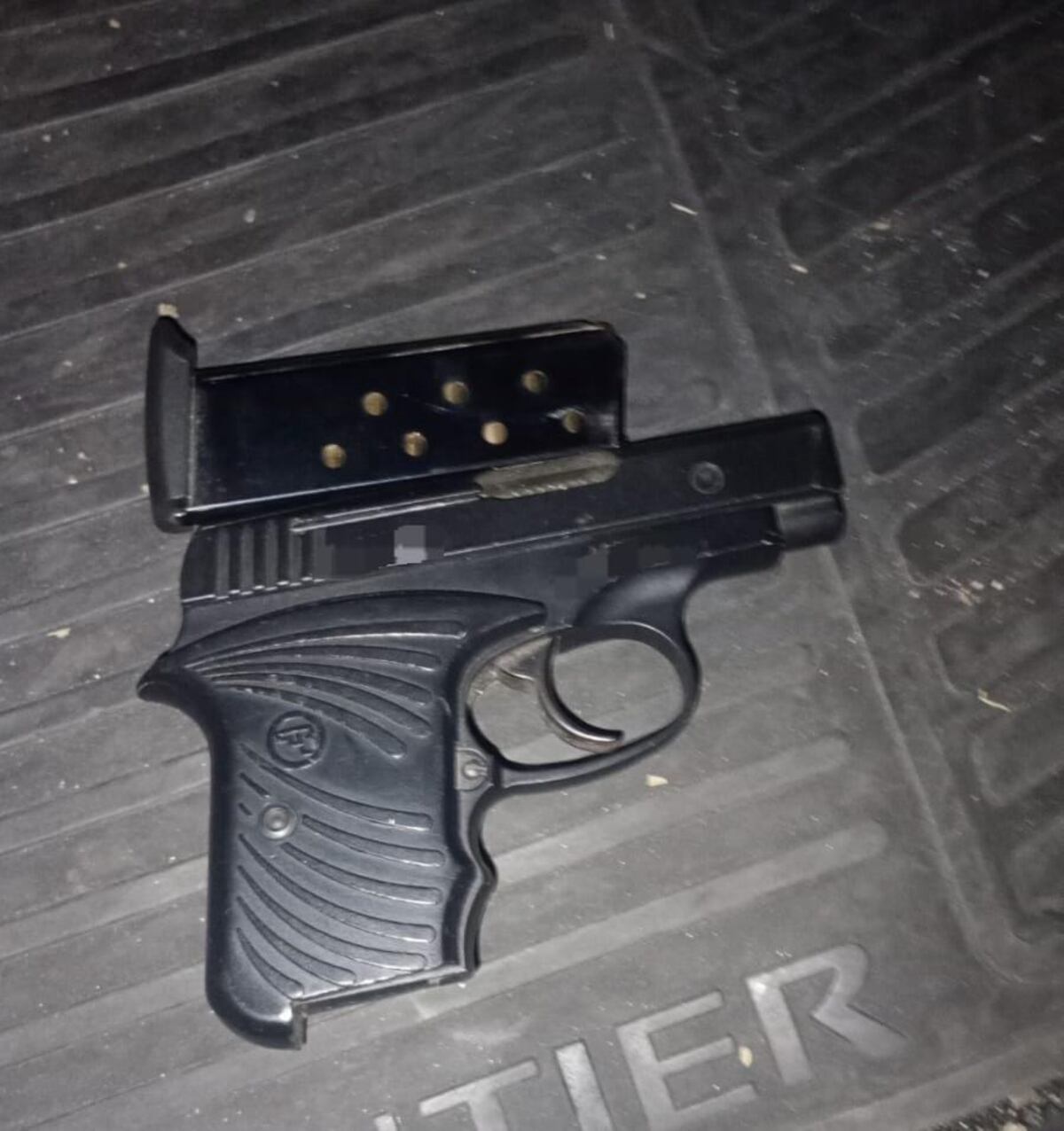Operativo. Los sujetos estaban armados. (Policía de Córdoba)