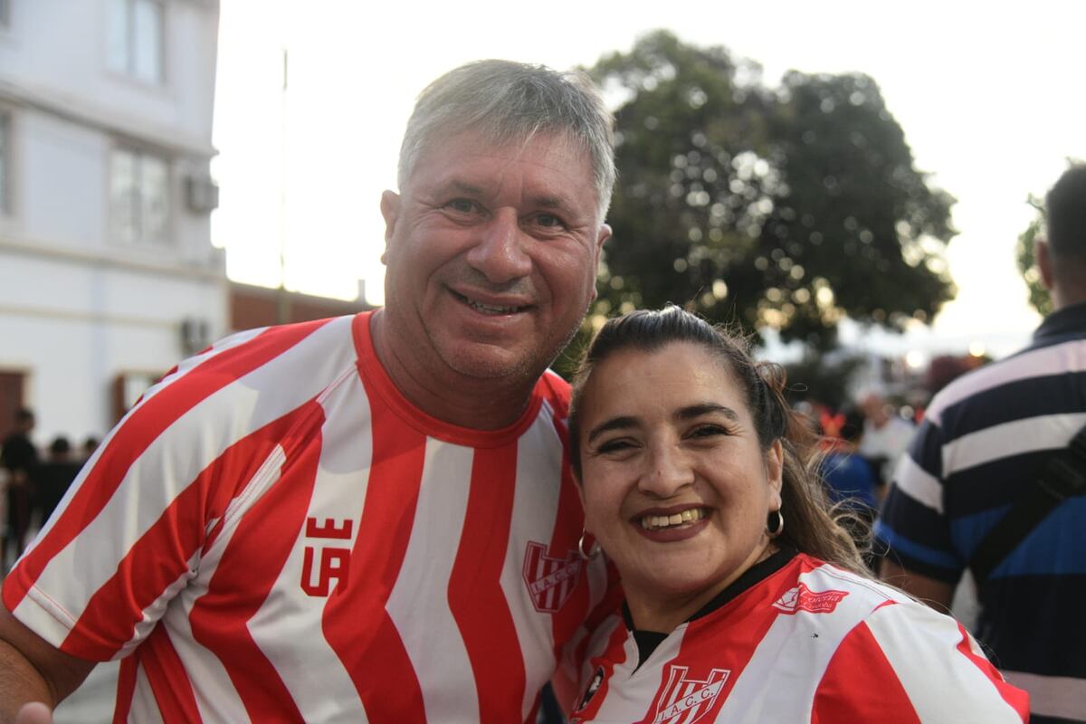 Cara e cancha Instituto vs Lanús. (Javier Ferryera / La Voz)