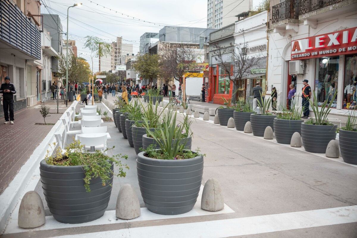 Río Cuarto. Inauguraron la primera etapa del centro comercial a cielo abierto (Gentileza).