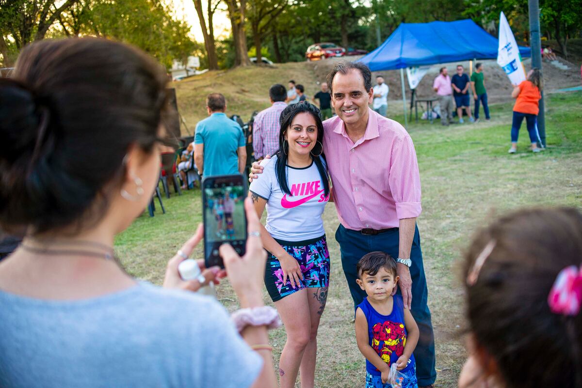 El intendente Juan Manuel Llamosas inauguró el tercer espacio deportivo y recreativo.