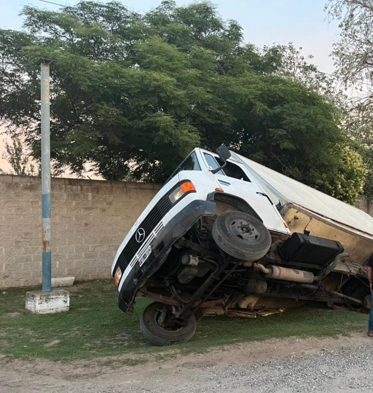 El camión. (Policía)