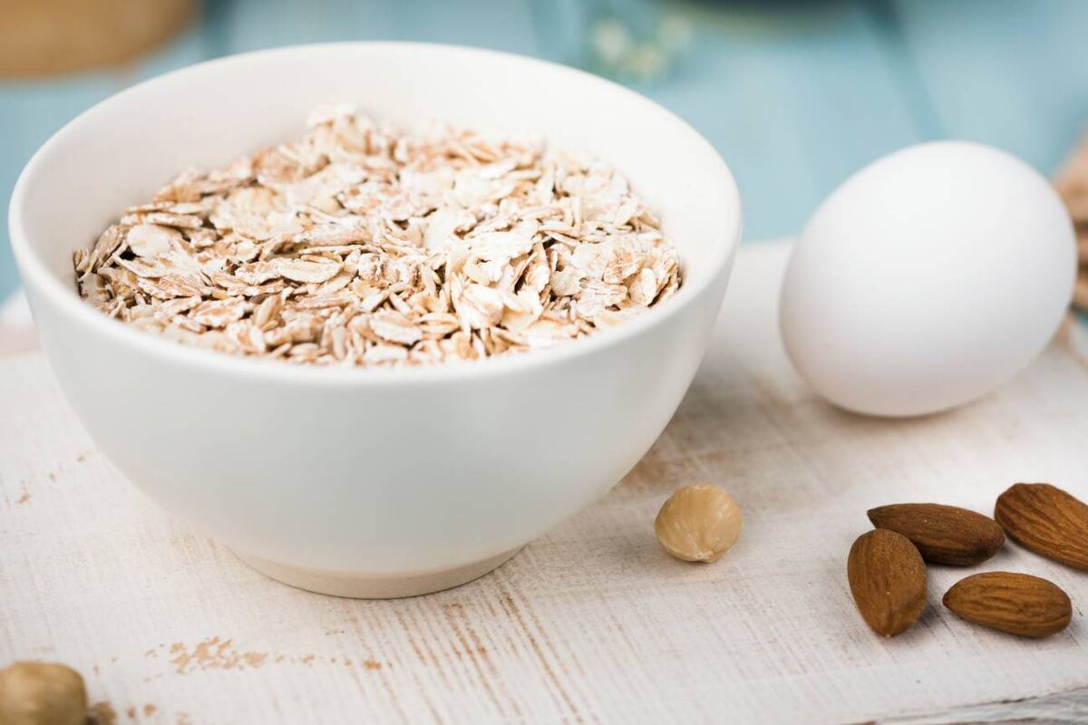 Desayuno rápido y sano: pan proteico de avena hecho en sartén