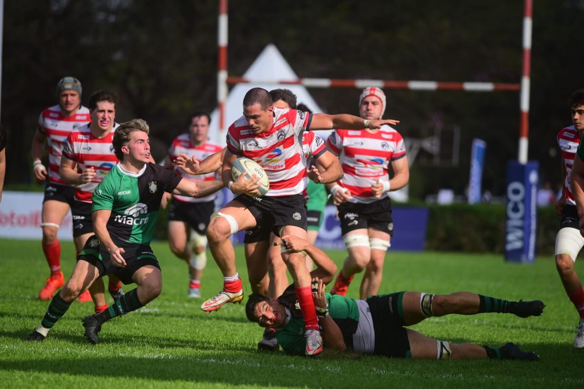 Jockey CC frente a Duendes de Rosario, por una de las semifinales del Torneo del Interior A de rugby. (José Gabriel Hernández / La Voz)