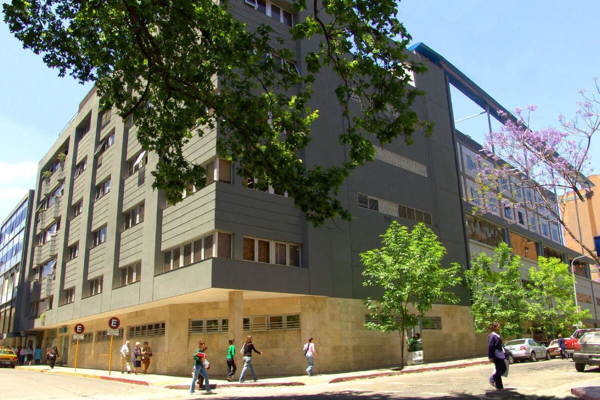Los pacientes que buscan tratamiento para trastornos neurológicos en el Sanatorio Allende de Nueva Córdoba ya pueden recibir atención de primera clase de un equipo médico altamente calificado y experimentado.