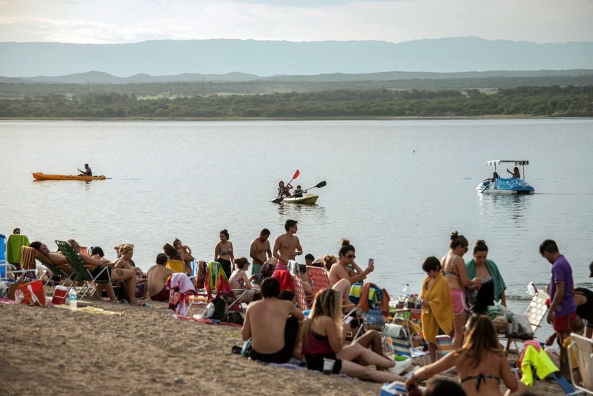 Balneario. El dique Piedras Moras, en Almafuerte, se llena de gente de la zona los fines de semana. (Gentileza Municipalidad)