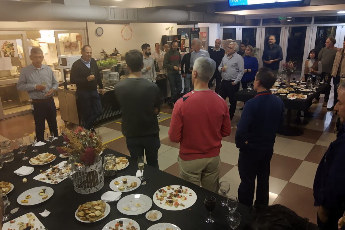Brindis por el Día del Trabajador Gráfico en La Voz del Interior.