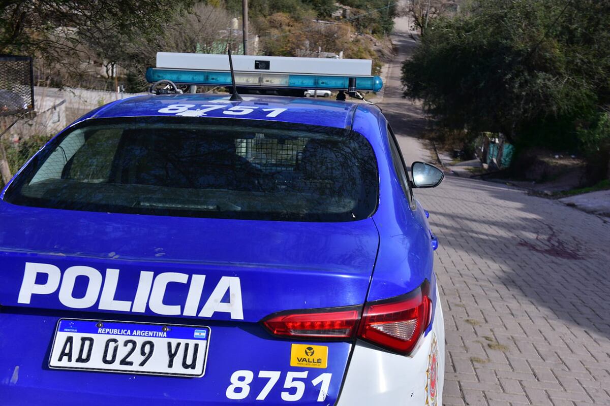 Villa Allende. Detuvieron a una mujer por el asesinato de su pareja en barrio La Polinesia. (José Gabriel Hernández / La Voz)