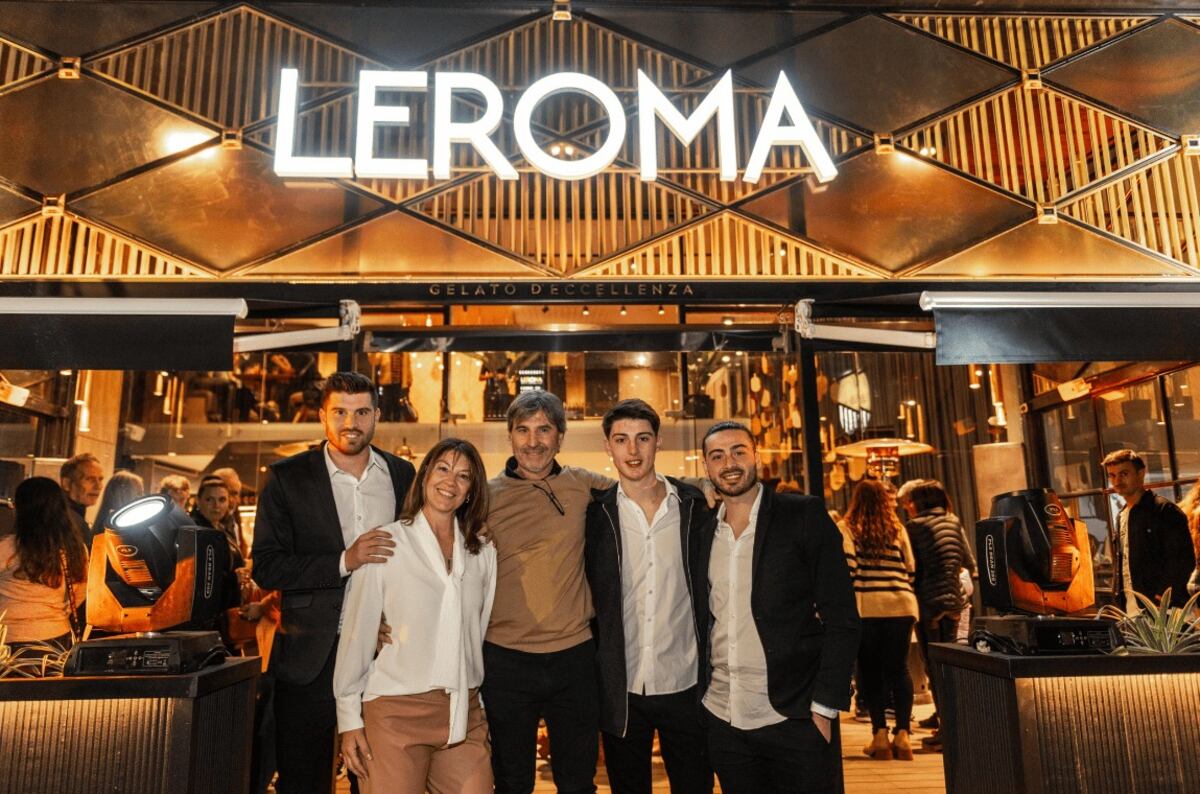 La familia Castro a pleno, en una de las últimas sucursales inauguradas.