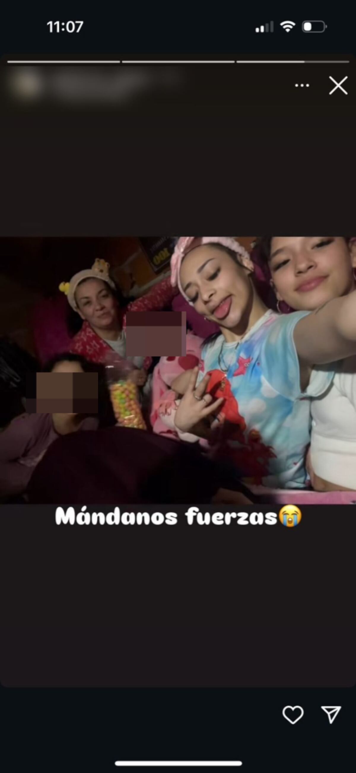 Los mensajes de la hermana de Lara, una de las víctimas del triple crimen. (Captura)