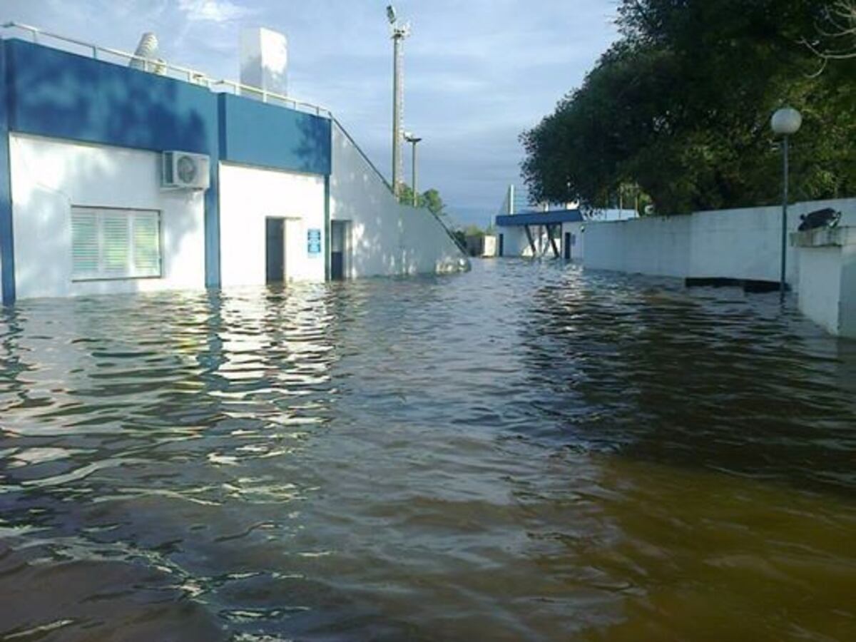 La inundación del club Argentino de Monte Maíz, en 2014. (Archivo).