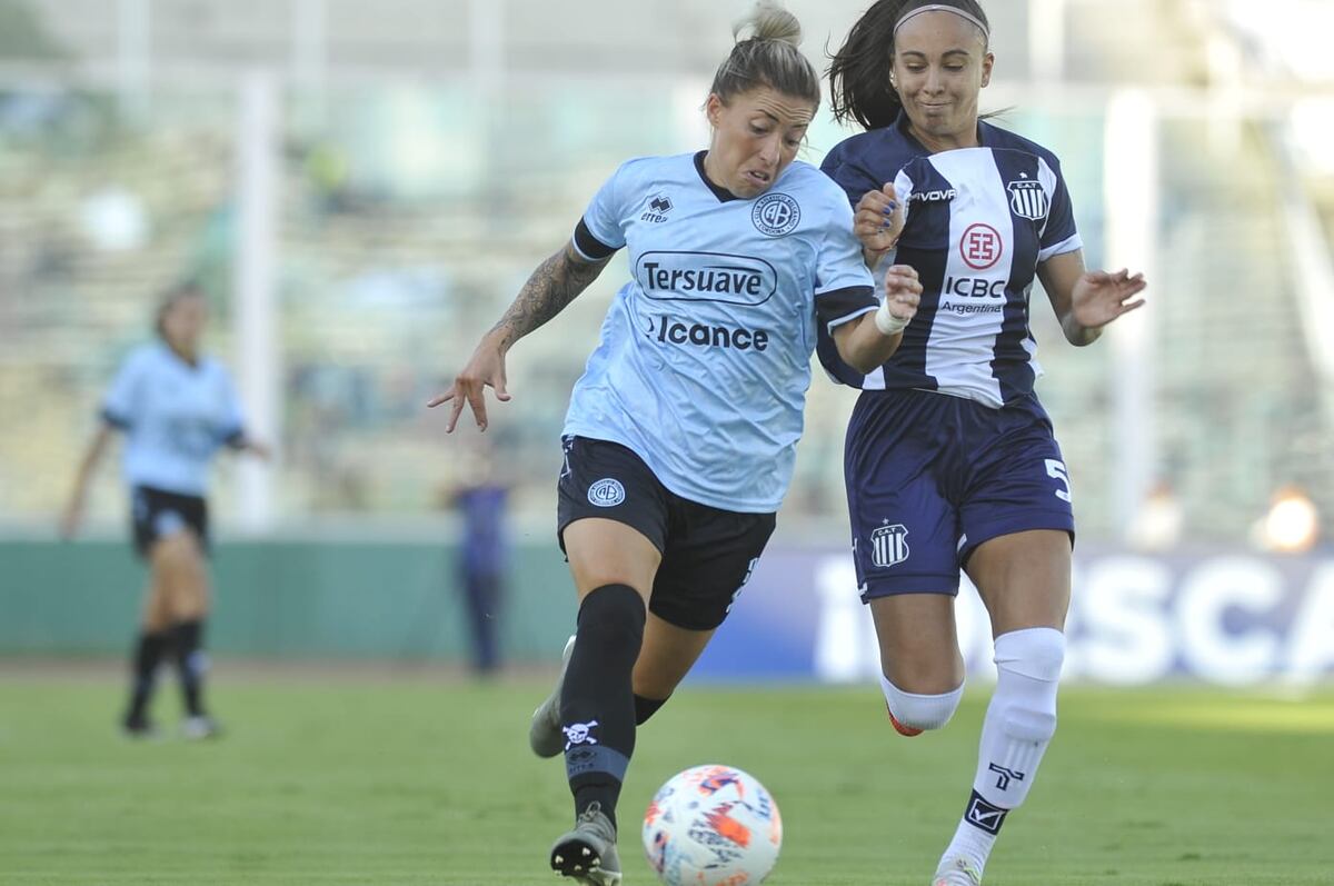 Las chicas de Belgrano y de Talleres, previa a pura pasión.